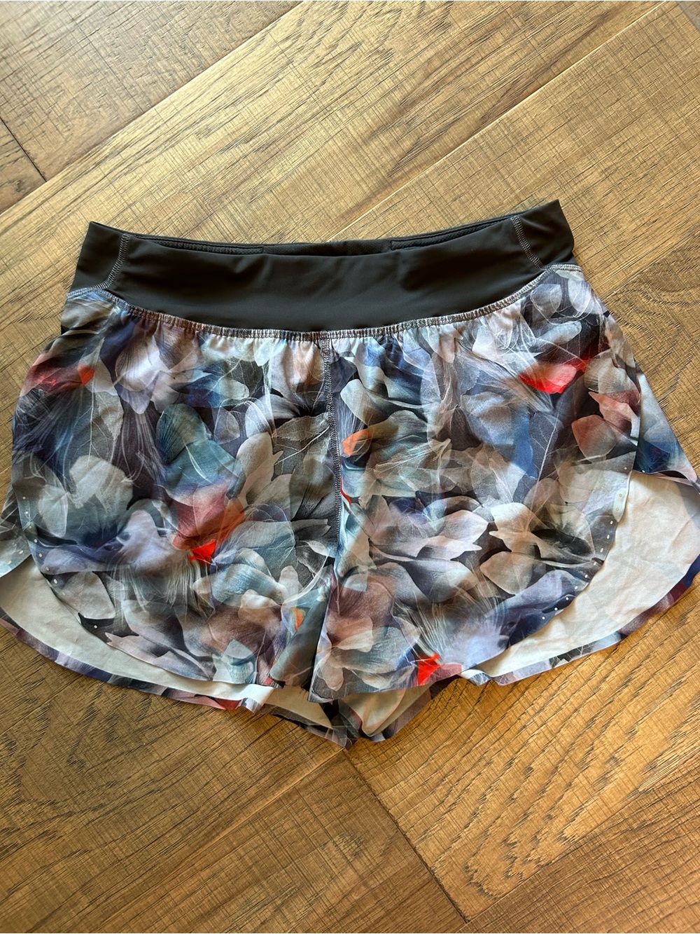 Lululemon Floral Print Running Shorts - Black Waistband